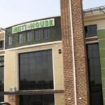 Lookman Strikes as Atletico Edges Barcelona in Champions League Thriller