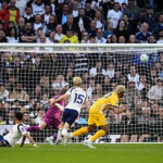 Man Utd Close In on Champions League Return