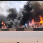 Yemeni PM, Cabinet Escape Houthi Missile Strike on Aden Presidential Palace, Guards Killed